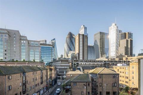 1 bedroom flat for sale, Old Castle Street, London E1