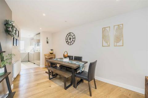 2, Hugero Point, 2 Rennie Street, Greenwich, London, SE10 0GS