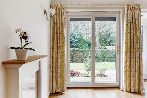 2 bedroom retirement property for sale, Crowthorne RG45