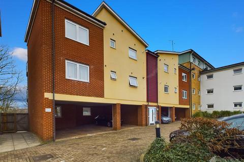 2 bedroom flat to rent, Gladwin Way, Harlow CM20