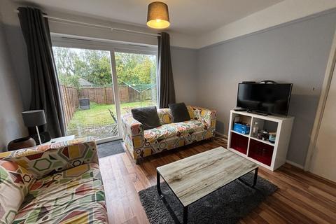 8 The Close, Canterbury, CT2 7TP