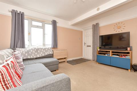 3 bedroom flat for sale, Church Street, Dorking, Surrey