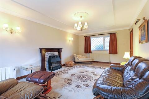 3 bedroom detached house for sale, Westways, Wrenthorpe, Wakefield, West Yorkshire, WF2