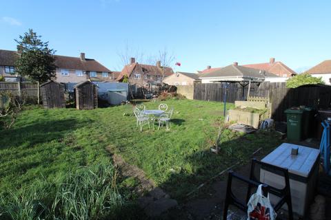 11 Walfrey Gardens, Dagenham, RM9 6JB