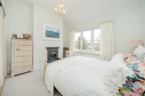 3 bedroom maisonette for sale, Holly Park, London N3