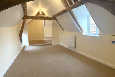 2 bedroom apartment to rent, Queen Street, King's Lynn