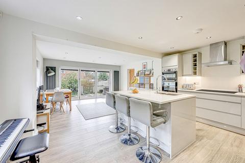 28 Albra Mead, Chelmsford, CM2 6YG
