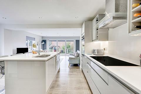 28 Albra Mead, Chelmsford, CM2 6YG