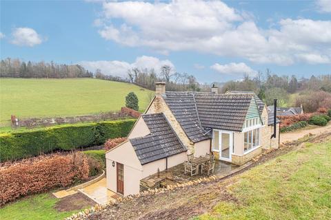 3 bedroom detached house to rent, Avening, Tetbury, GL8