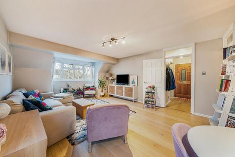 12 Sycamore Close, Carshalton, SM5 2PS