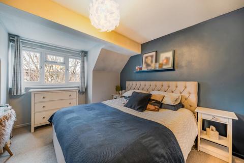 12 Sycamore Close, Carshalton, SM5 2PS
