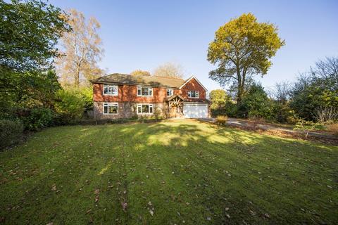 5 bedroom detached house for sale, Firgrove Road, Cross In Hand, Heathfield