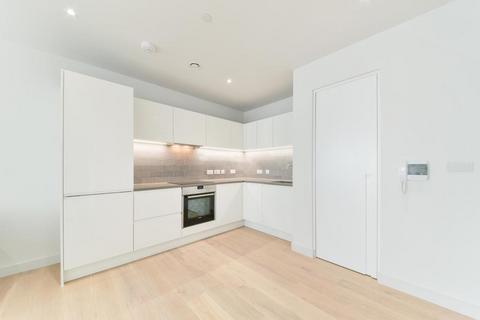 1 bedroom apartment for sale, Summerston House, Royal Wharf, E16