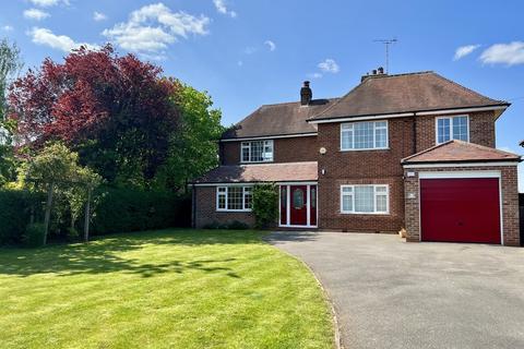 4 bedroom detached house for sale, Burton Road, Repton