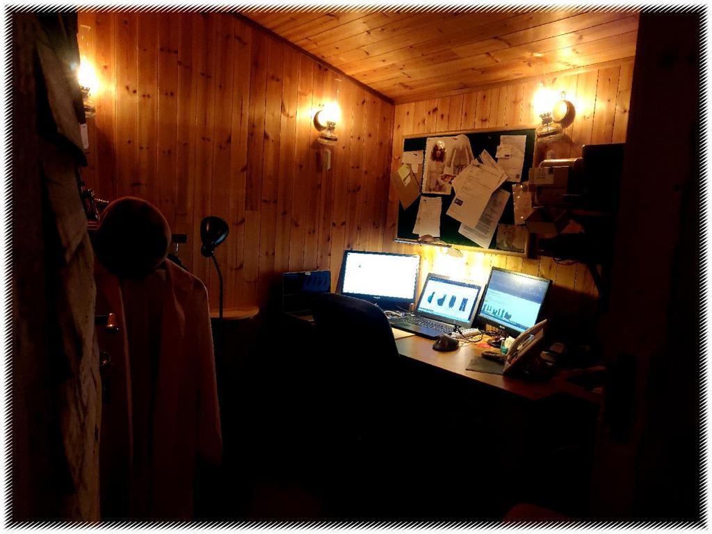 Home Office.jpg