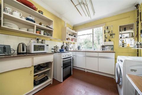 4 bedroom detached house for sale, Mycenae Road, London SE3