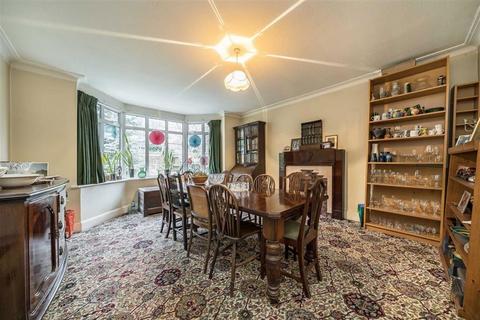 4 bedroom detached house for sale, Mycenae Road, London SE3