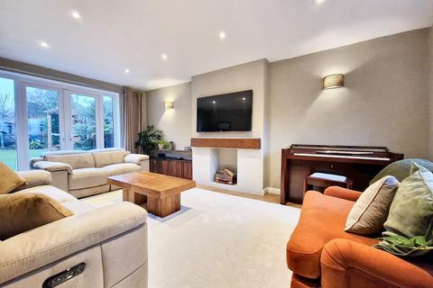 4 bedroom detached house for sale, Tonbridge Road, Maidstone ME16