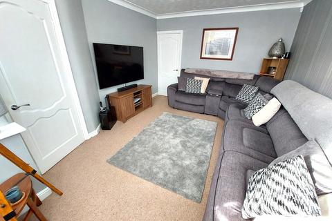 2 bedroom end of terrace house for sale, Broomhall Road, Blackley, M9