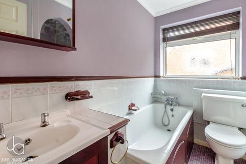 49 Heycroft Way, Tiptree, Colchester, CO5 0DS