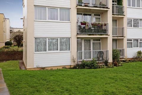 2 bedroom ground floor flat for sale, Devondale Court, Dawlish EX7