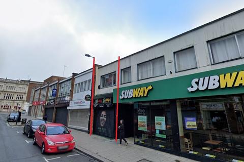 Retail property (high street) to rent, East Street, Southampton