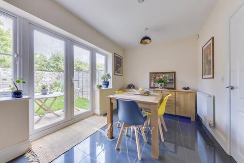 3 bedroom end of terrace house for sale, Creed Road, Northamptonshire PE8