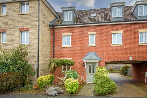 4 bedroom terraced house for sale, Bridge View, Northamptonshire PE8