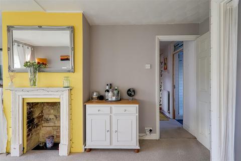 9 Chapel Close, Wick, Littlehampton, BN17 7EA