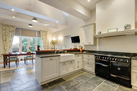 6 bedroom semi-detached house for sale, Frant Road, Tunbridge Wells, Kent, TN2