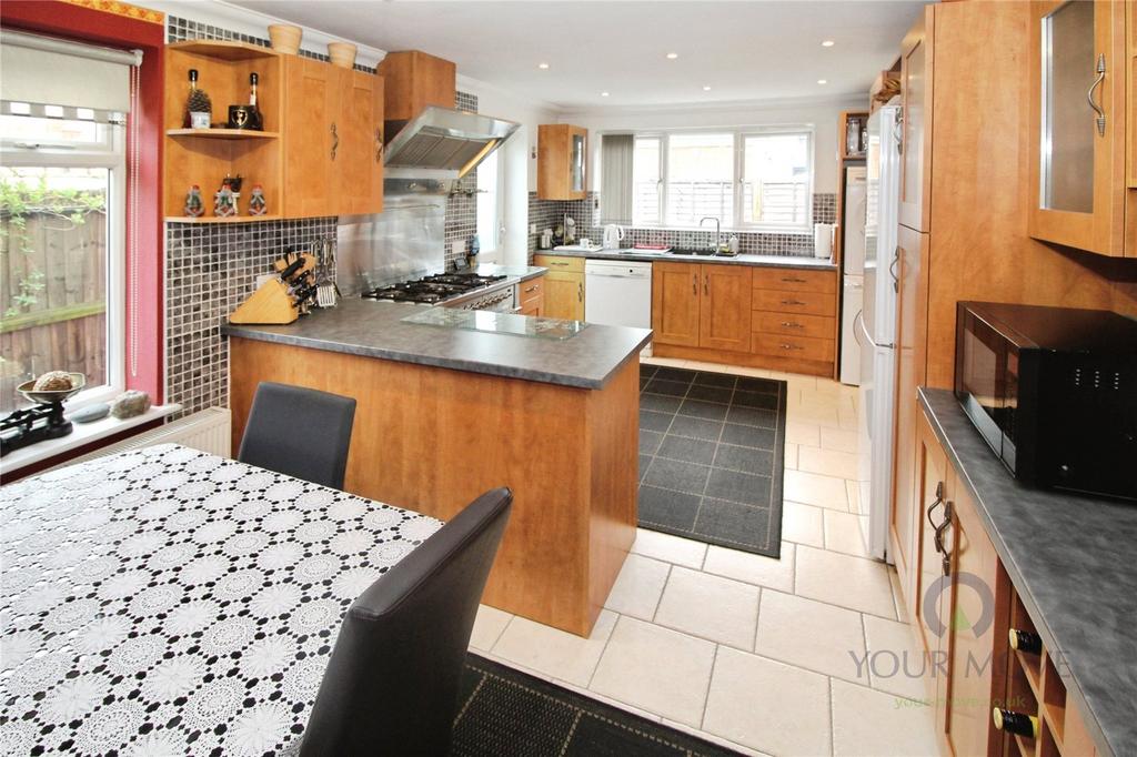 Kitchen/Breakfast Rm