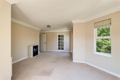 2 bedroom retirement property for sale, Shelley Road, Worthing BN11
