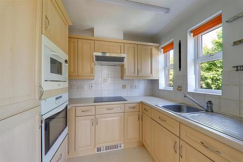 2 bedroom retirement property for sale, Shelley Road, Worthing BN11