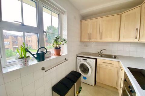 2 bedroom flat for sale, Parkhill Road, Bexley