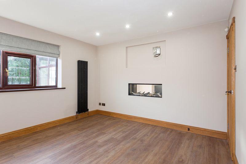 Dining room/bedroom