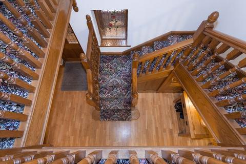 4 bedroom detached house for sale, Manor House Lane, Congleton