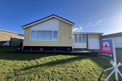 undefined, Gwelfor Estate, Cemaes Bay, Anglesey, LL67