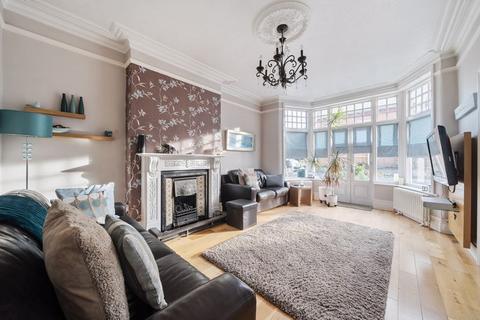 4 bedroom semi-detached house for sale, Bostall Hill, London SE2