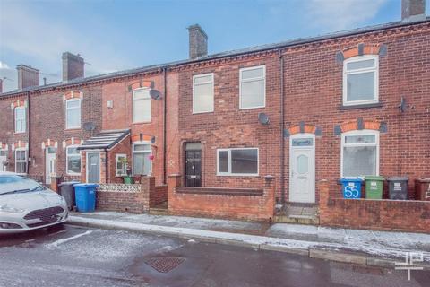 3 bedroom terraced house to rent, Hemfield Road, Wigan WN2