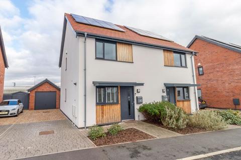 2 bedroom semi-detached house for sale, Draper Way, Taverham, Norwich