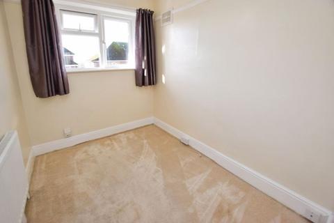 3 Egham Avenue, Exeter, EX2 4RQ