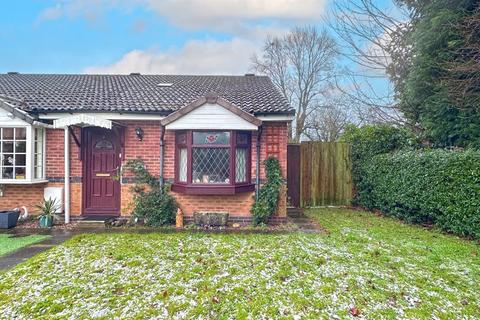 1 bedroom bungalow for sale, Severn Close, TIPTON, DY4 8NE