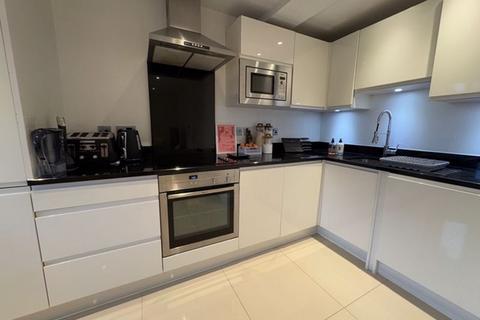 2 bedroom flat for sale, Watford Way, London