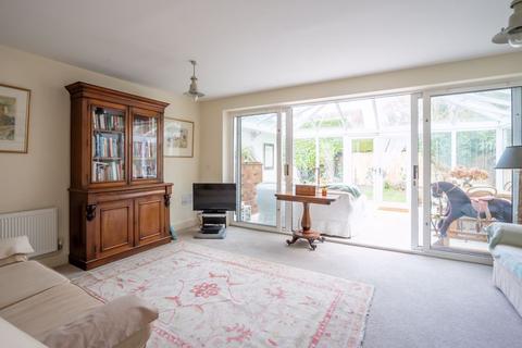 3 bedroom detached house for sale, Meadow Close, Chichester