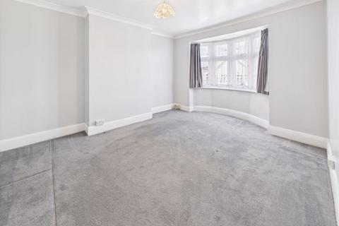 32 William Road, Caterham, CR3 5NN