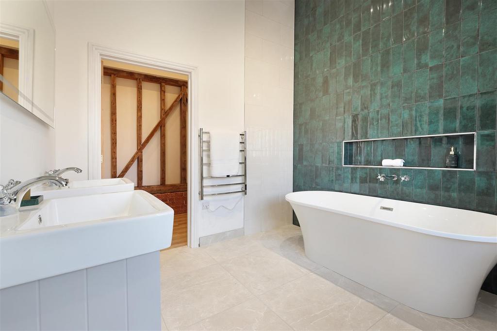 Lower Dux Fm-Williams Barn-Jan25-0496.jpg