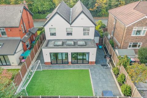 4 bedroom detached house for sale, Folly Lane, South Swinton, Manchester
