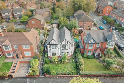 4 bedroom detached house for sale, Folly Lane, South Swinton, Manchester