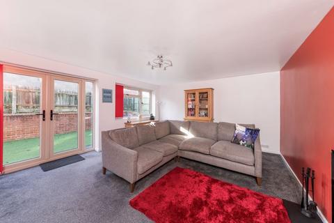 2 bedroom detached bungalow for sale, Queensway, Banbury