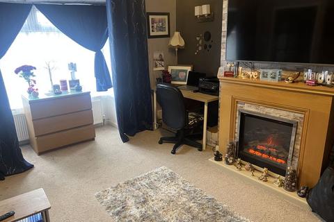 3 bedroom terraced house for sale, The Link, Oldham OL2